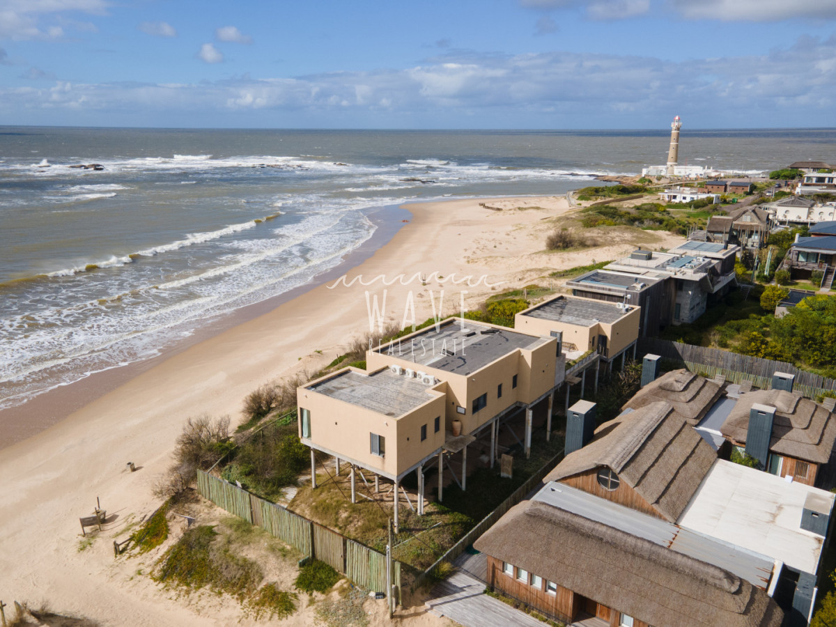 Casa ID.5971 - Alquiler Venta Casa 5 dormitorios Primera Linea Jose Ignacio