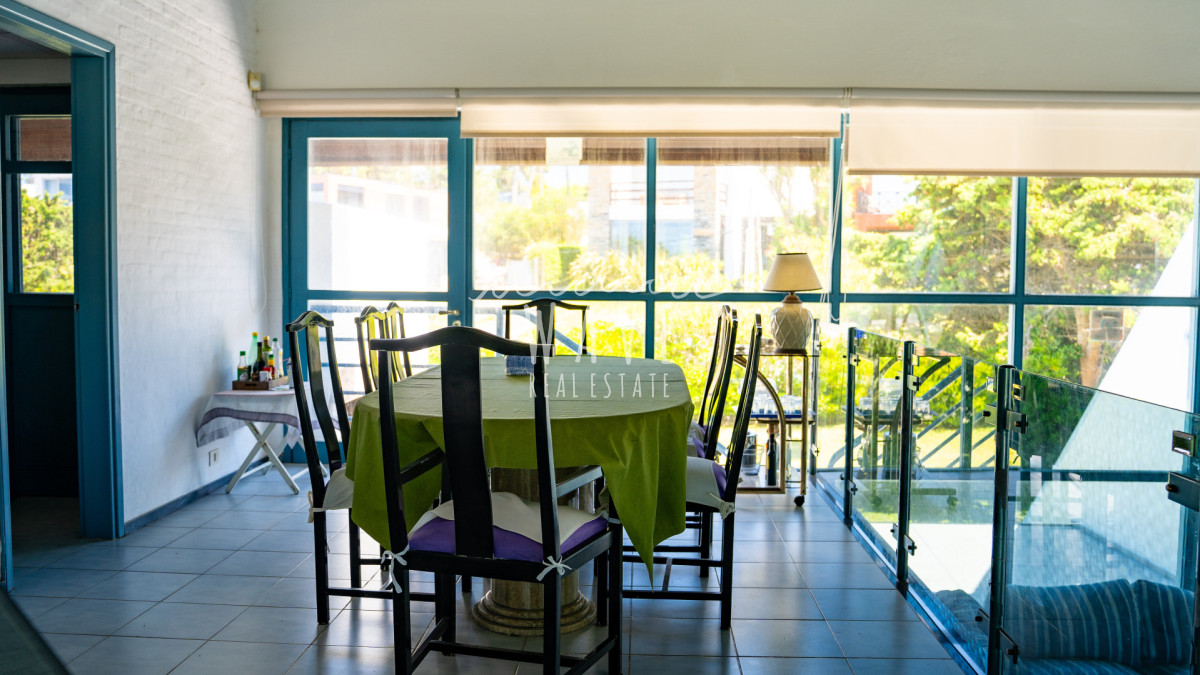 Casa ID.5220 - Venta de casa de 3 dormitorios + dep. en Montoya, La Barra