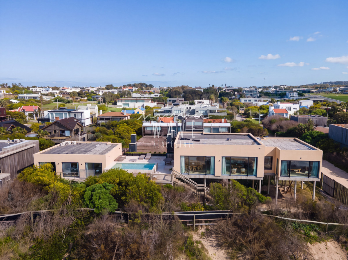 Casa ID.5971 - Alquiler Venta Casa 5 dormitorios Primera Linea Jose Ignacio