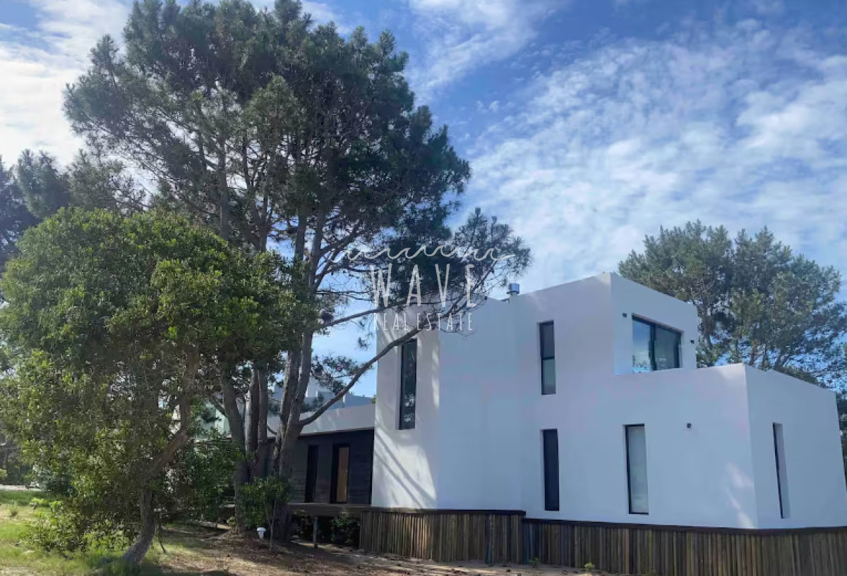 Casa ID.5650 - Venta Alquiler Casa Laguna Escondida 3 suites