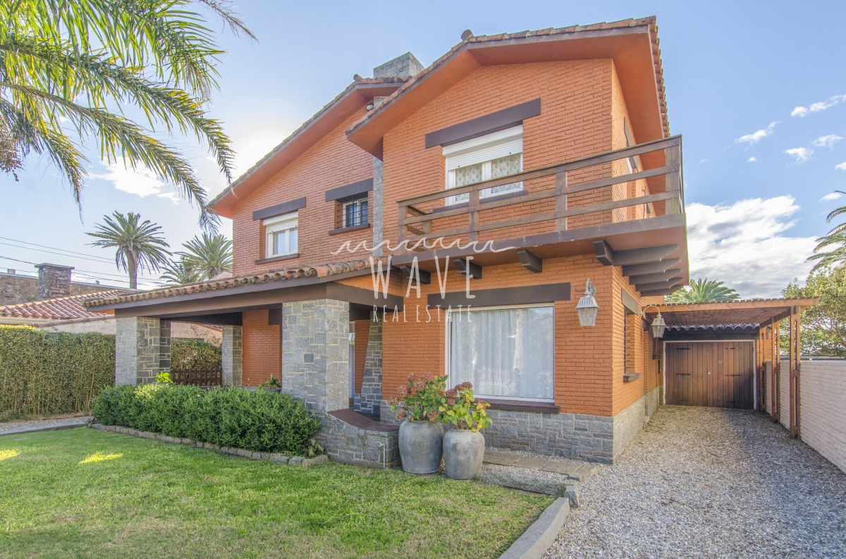 Casa ID.2030 - Casa de 4 dormitorios + piscina en la Peninsula, Punta del este
