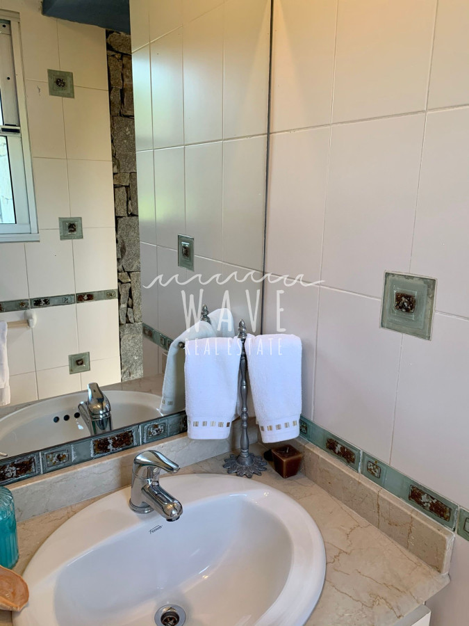 Casa ID.5166 - Espectacular casa a la venta en Montoya 