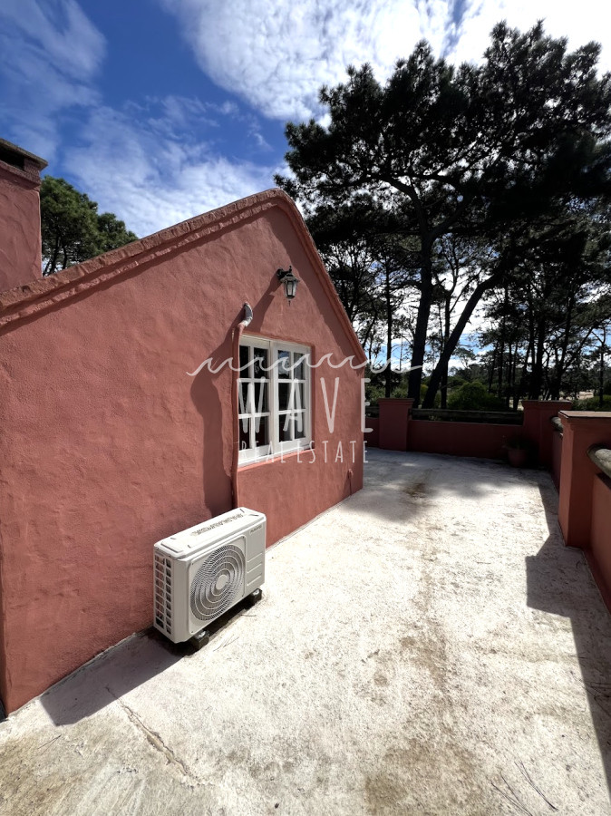 Casa ID.979 - MONTOYA, entorno natural, 5 dormitorios. Alquiler anual.