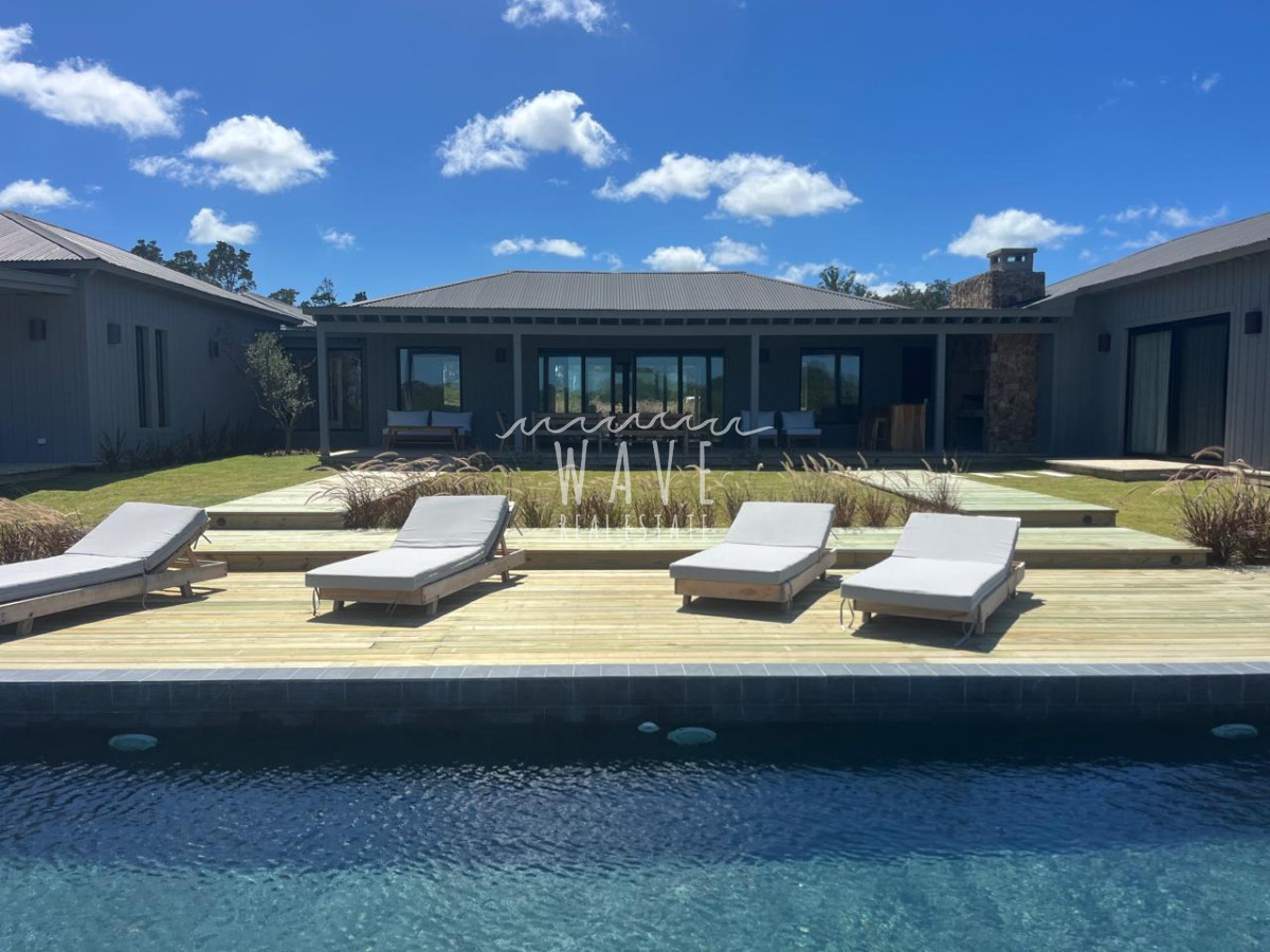 Casa ID.5412 - Venta Alquiler Casa 4 dormitorios y servicio Puerto Quetzal La barra