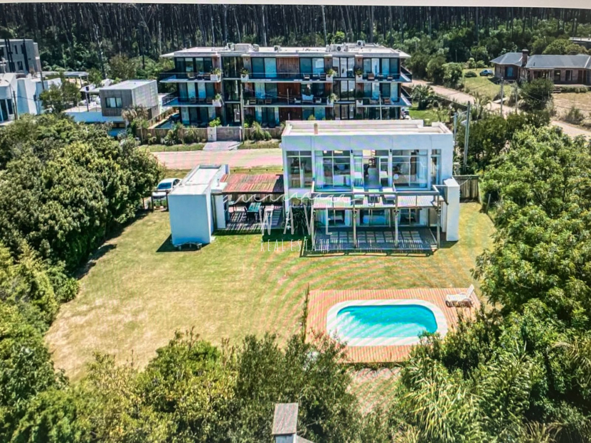 Casa ID.5763 - Alquier venta Casa 2 plantas, lote amplio La Juanita Jose Ignacio