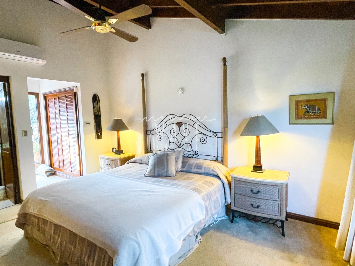 Casa ID.4349 - Alquiler y venta hermosa casa en playa mansa 