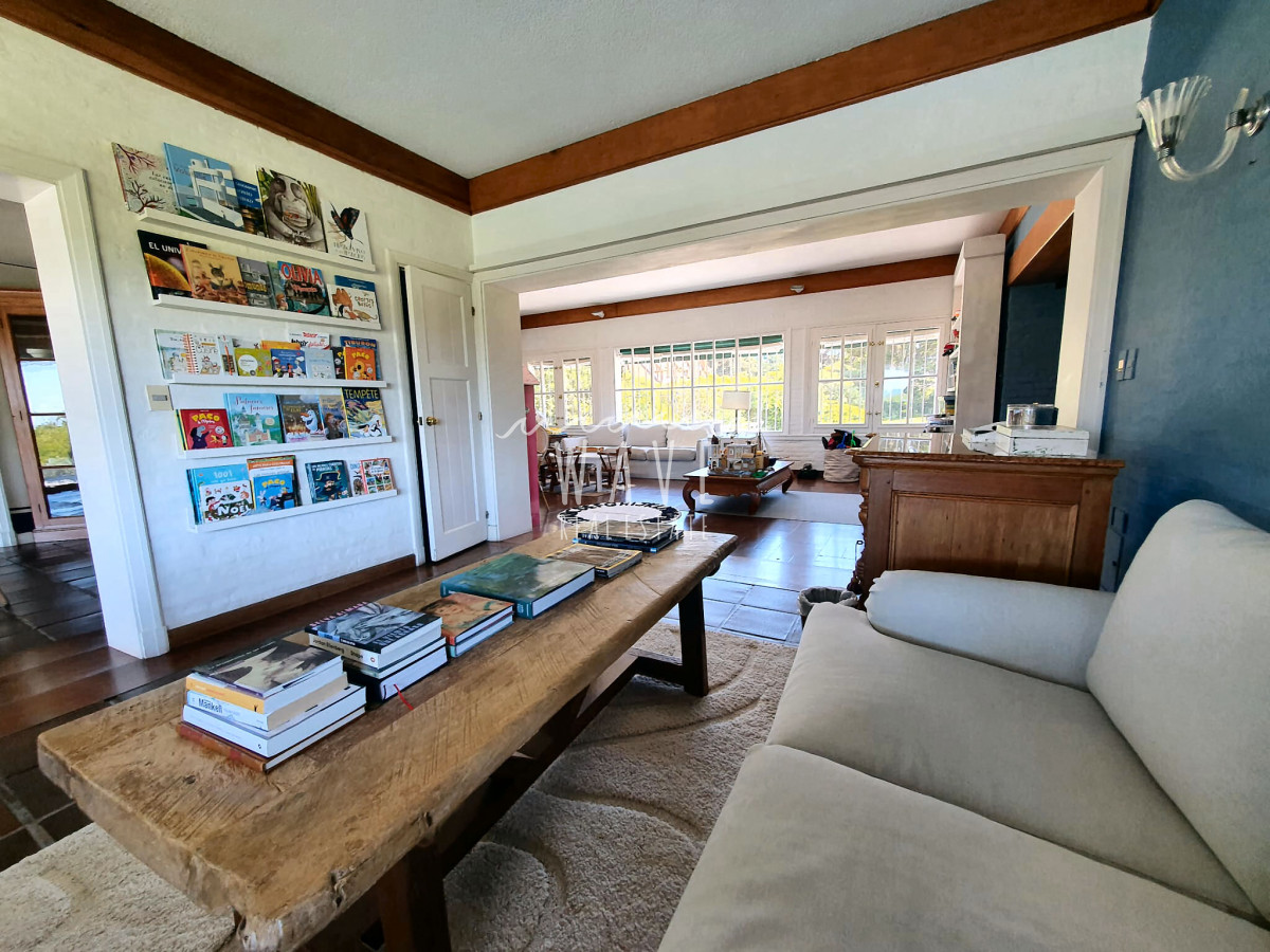 Casa ID.1393 - Venta de Casa de 6 dormitorios en San Rafael, Punta del Este.