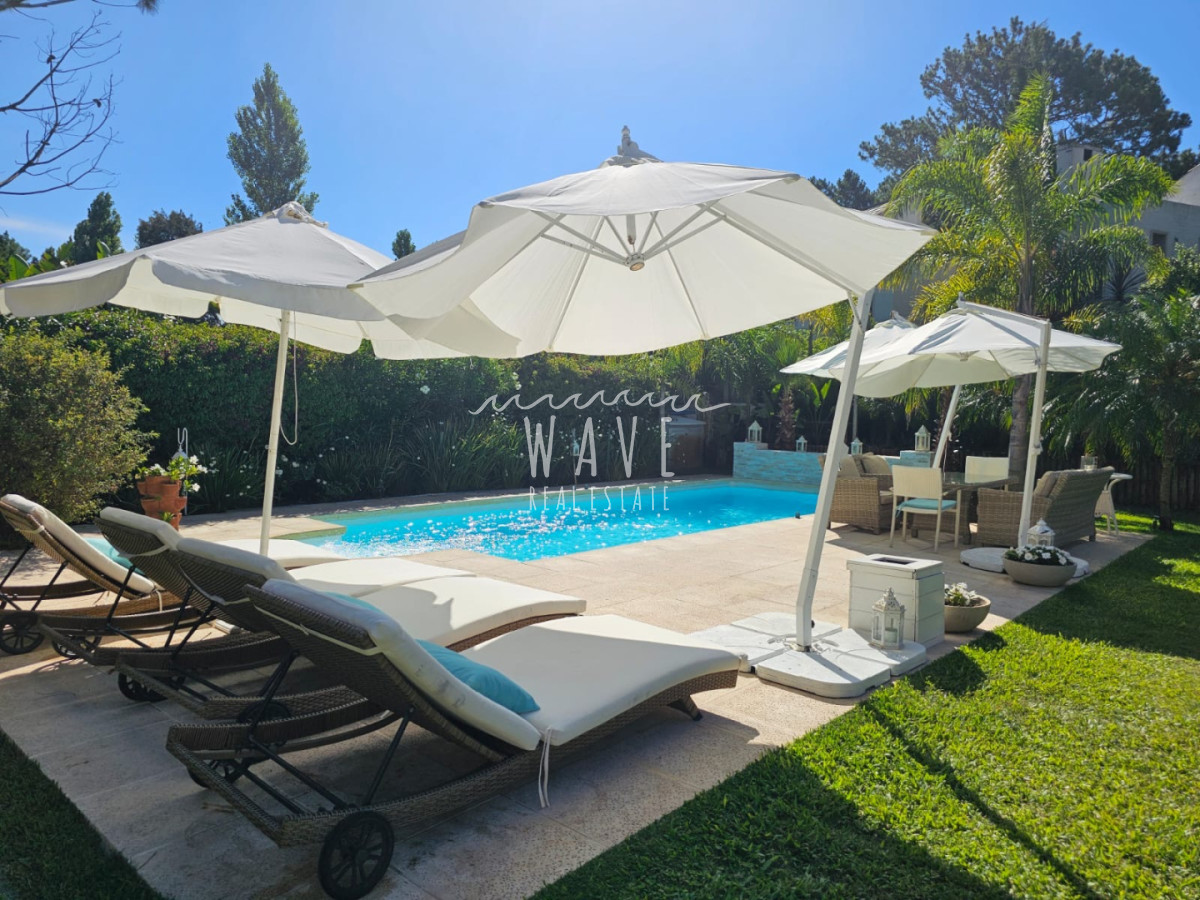 Casa ID.5461 - Venta Casa La Arbolada, Barrio Privado Punta del Este 