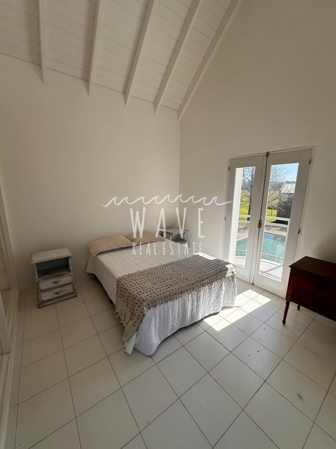 Casa ID.5036 - Alquiler de verano, Casa de 6 dormitorios en Balneario Buenos Aires, con piscina