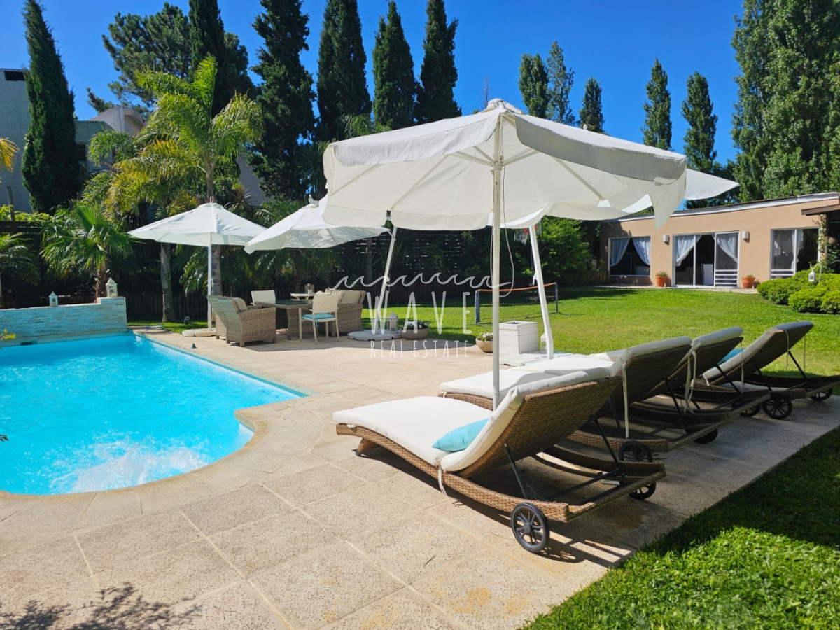 Casa ID.5461 - Venta Casa La Arbolada, Barrio Privado Punta del Este 