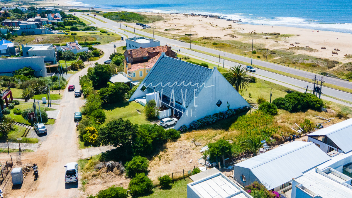 Casa ID.5220 - Venta de casa de 3 dormitorios + dep. en Montoya, La Barra