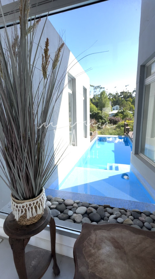 Casa ID.4739 - Alquiler Invernal o Anual en San Vicente, Casa muy bien preparada para el invierno. 3 dormitorios, piscina.