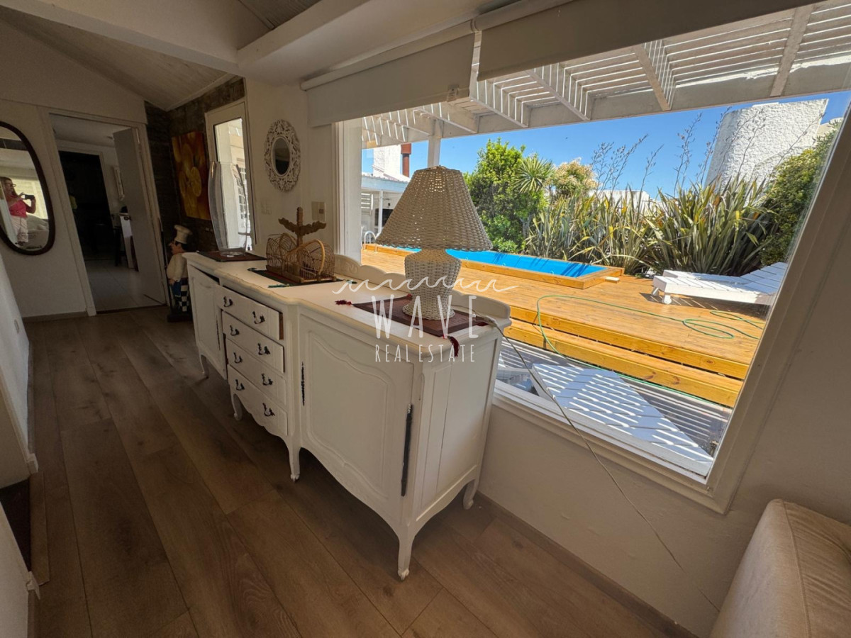 Casa ID.5952 - Alquiler temporada y venta casa 4 dormitorios a pasos del mar en la barra 