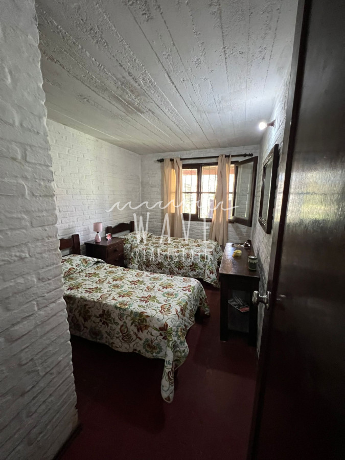 Casa ID.3734 - La Barra, El Tesoro, 3 dormitorios, estar, 2 baños, parrillero.