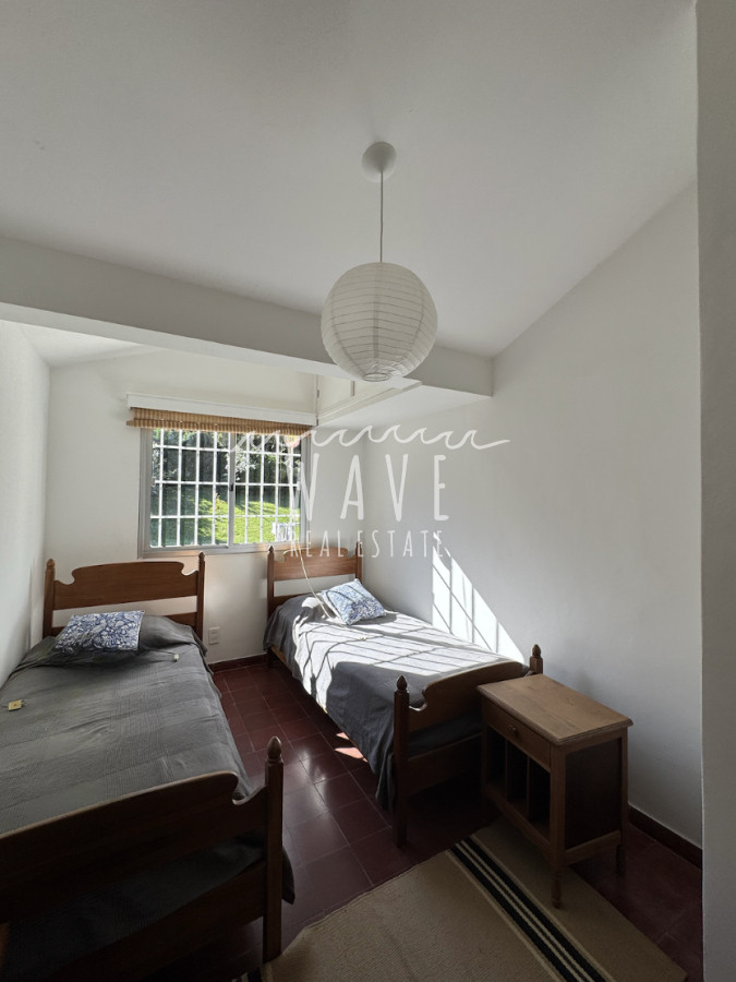 Casa ID.4878 - Casa a la Venta, con 5 dormitorios en Punta del Este