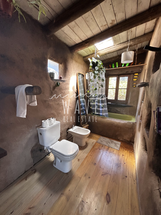 Casa ID.4256 - Venta de casa , con 2 dormitorios en Balneario Buenos Aires, muy cerca del mar.