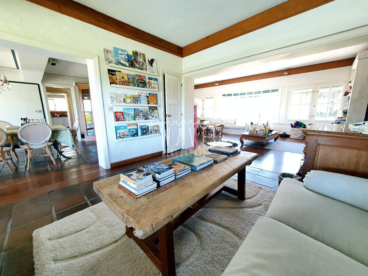 Casa ID.1393 - Venta de Casa de 6 dormitorios en San Rafael, Punta del Este.