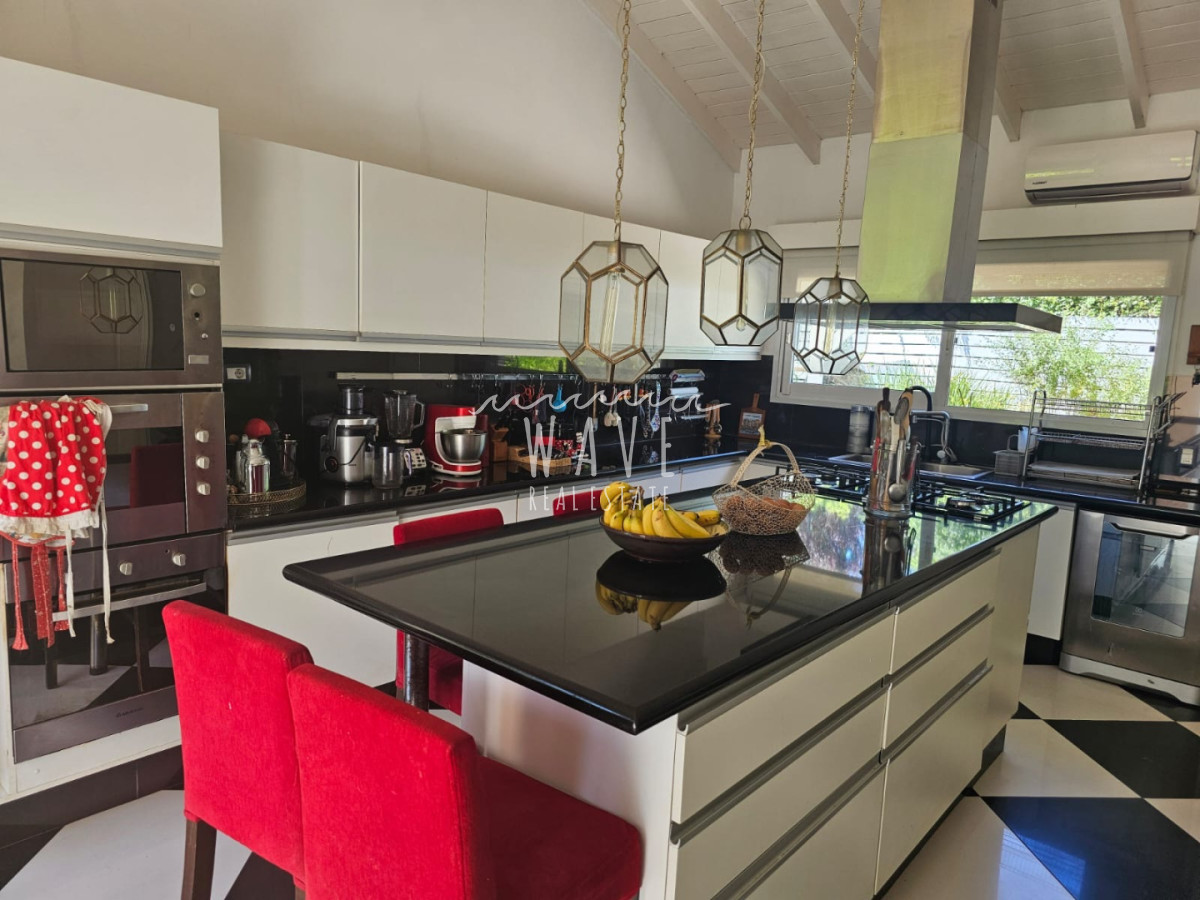 Casa ID.5461 - Venta Casa La Arbolada, Barrio Privado Punta del Este 