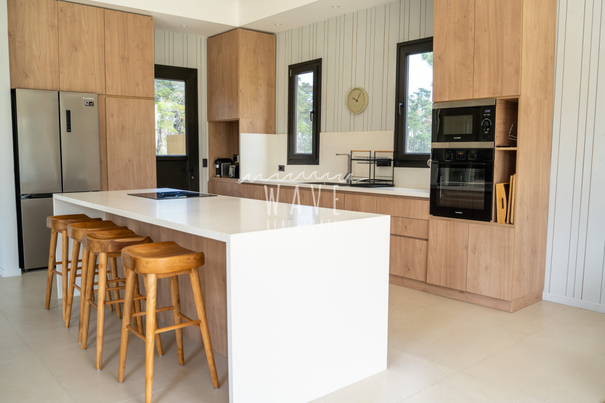 Casa ID.5413 - Venta Alquiler Casa 4 dormitorios Puerto Quetzal La Barra 