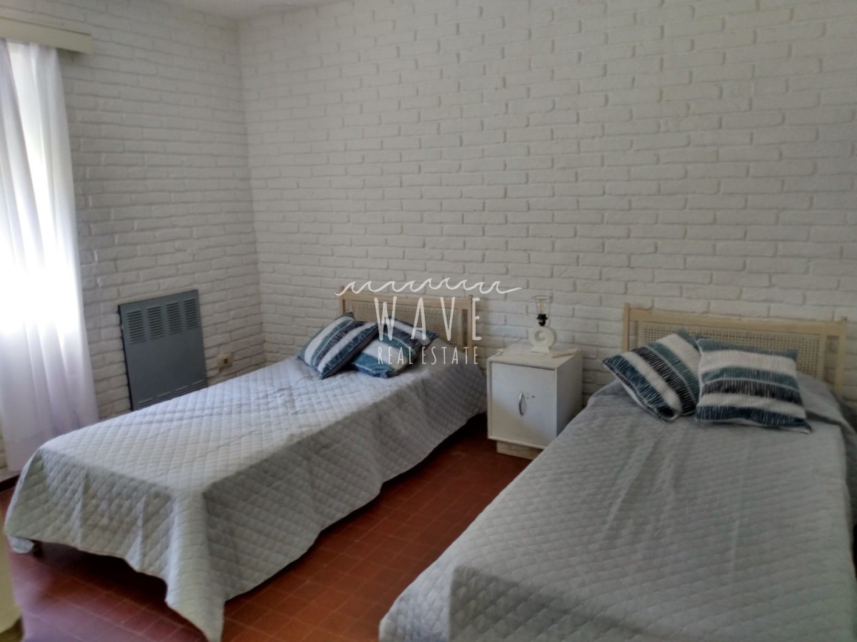 Casa ID.5407 - Casa en playa mansa alquiler invernal y temporal 