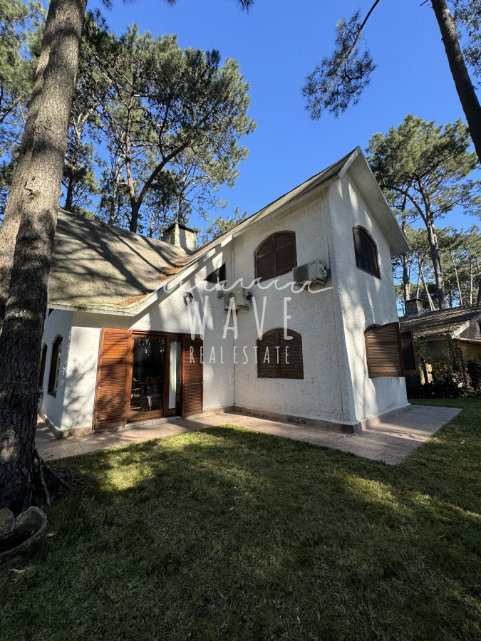 Casa ID.4420 - Casa en venta, Pinares, Punta del este