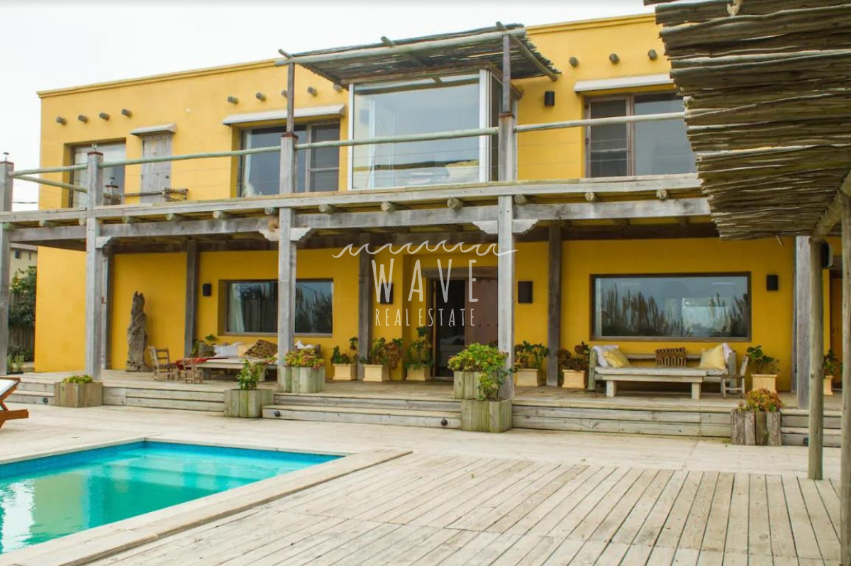 Casa ID.5179 - Venta de casa de 5 dormitorios en Punta Piedras, Manantiales