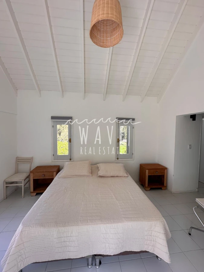 Casa ID.5036 - Venta de Casa de 6 dormitorios en Balneario Buenos Aires, con piscina