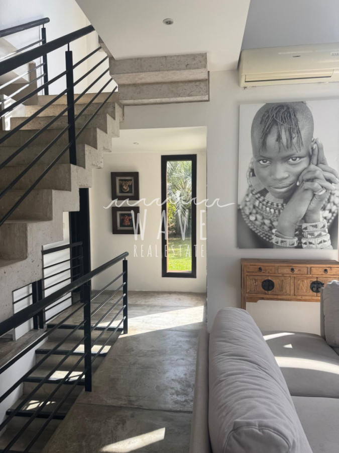 Casa ID.5443 - Venta de casa de 4 dormitorios en la venta en La Arbolada, Punta del Este