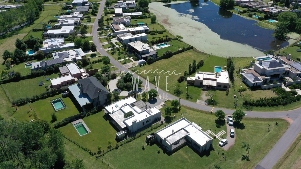 Casa ID.5126 - Venta, Casa de 3 dormitorios en Viñedos de la Tahona, Canelones