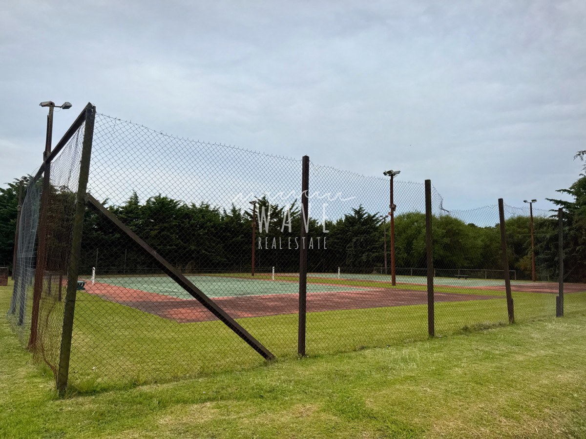 Casa ID.5037 - Venta, Casa de 3 dormitorios en Camino Lussich, Maldonado