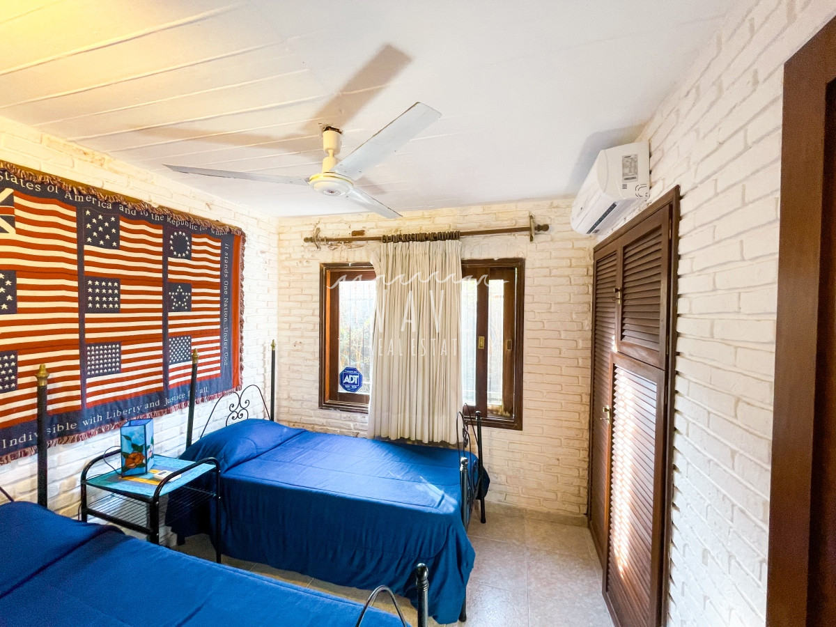 Casa ID.4349 - Alquiler y venta hermosa casa en playa mansa 