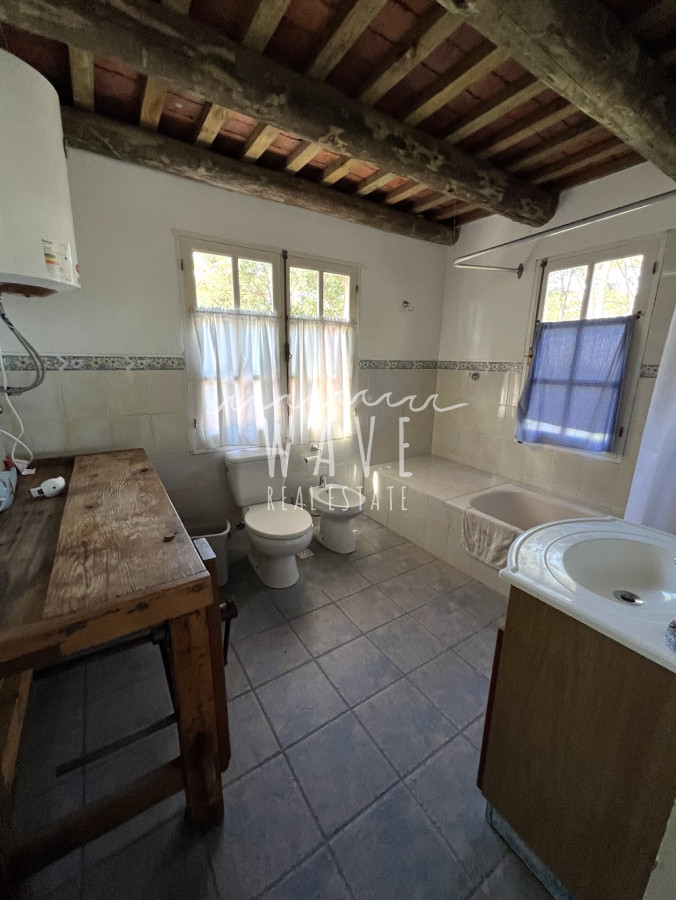 Casa ID.979 - MONTOYA, entorno natural, 5 dormitorios. Alquiler anual.