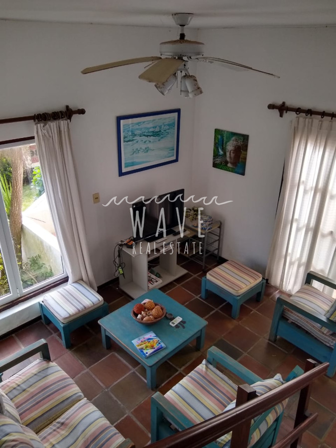 Casa ID.1485 - Casa en venta en La Barra, para ir caminando a la playa y al centro. 3 dormitorios.