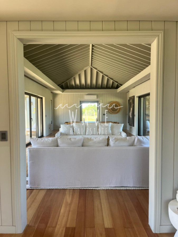 Casa ID.5412 - Venta Alquiler Casa 4 dormitorios y servicio Puerto Quetzal La barra