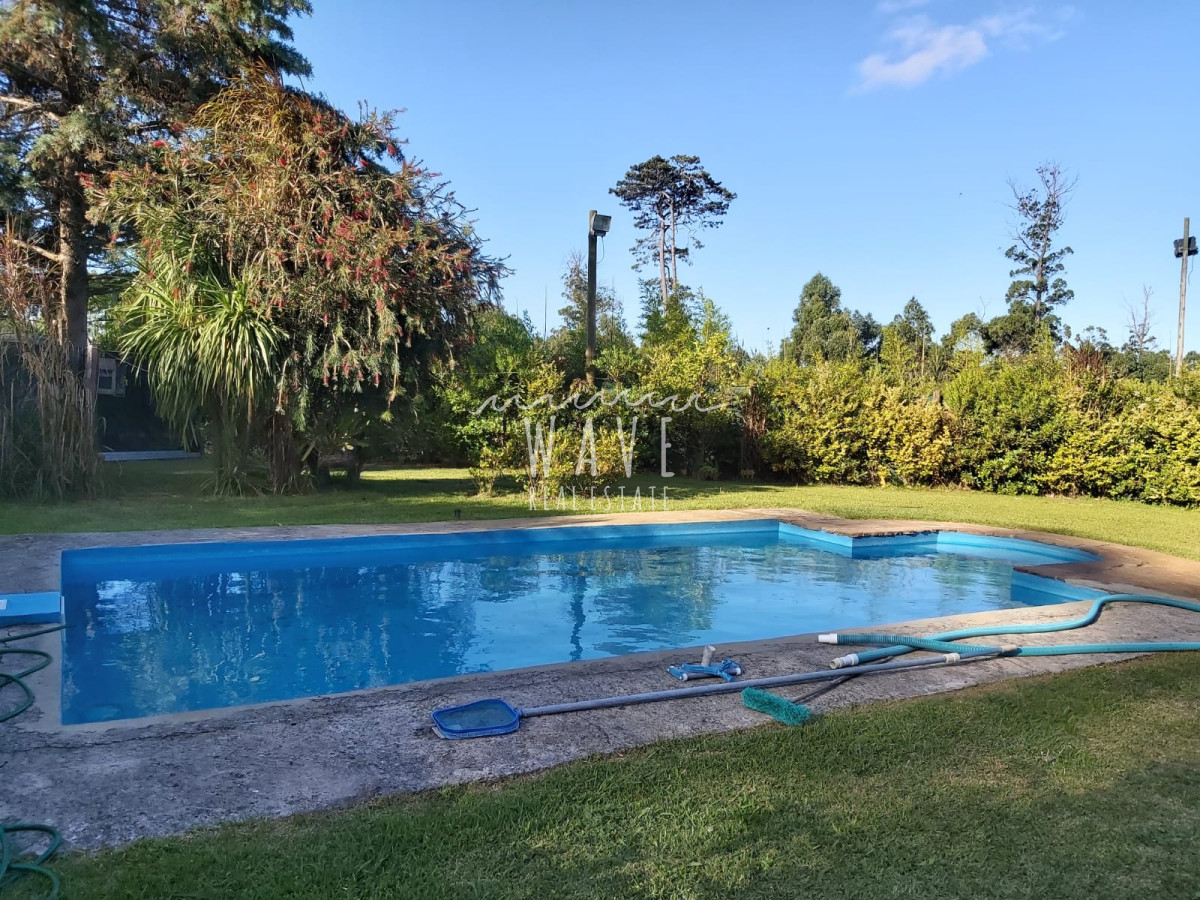 Casa ID.3759 - Casa clásica de 3 dormitorios en Jardines de Cordoba 