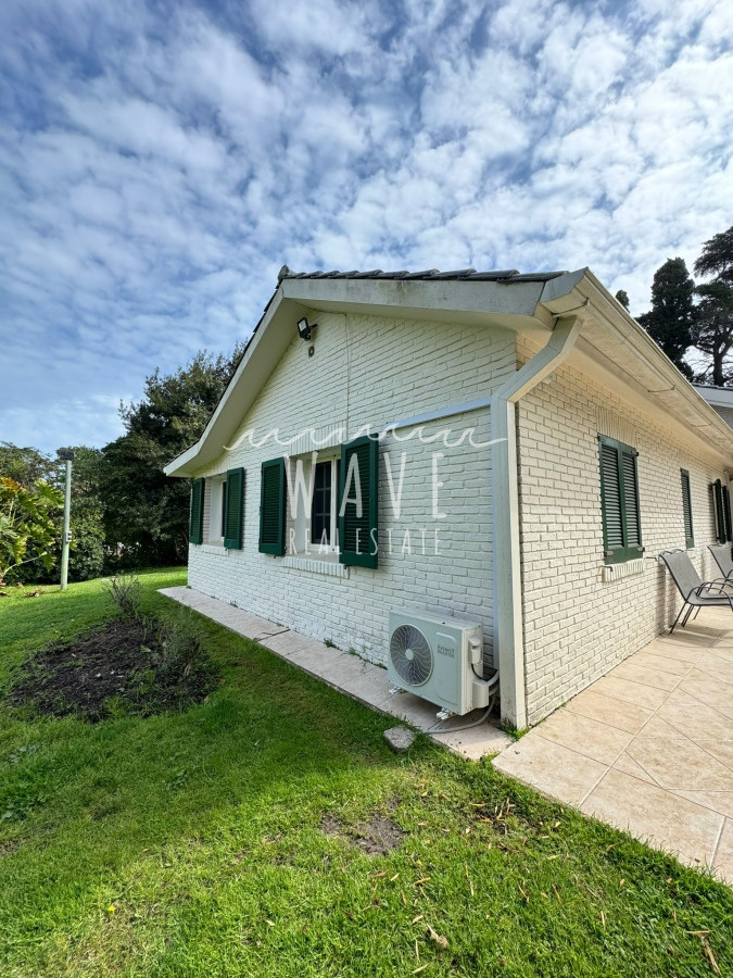 Casa ID.4484 - Brava, zona Torre del Agua, casa de 5 dormitorios y casa de huéspedes, en alquiler de verano