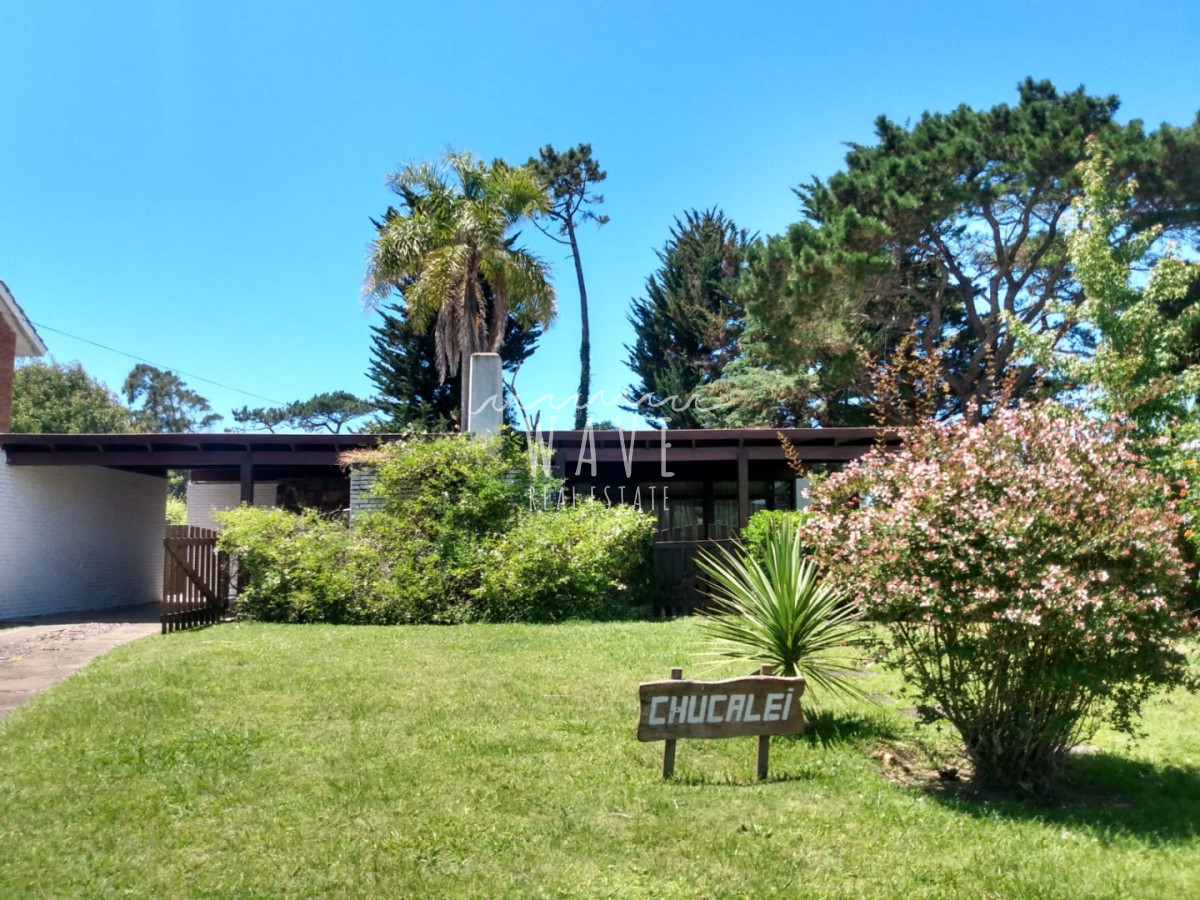 Casa ID.5407 - Casa en playa mansa alquiler invernal y temporal 
