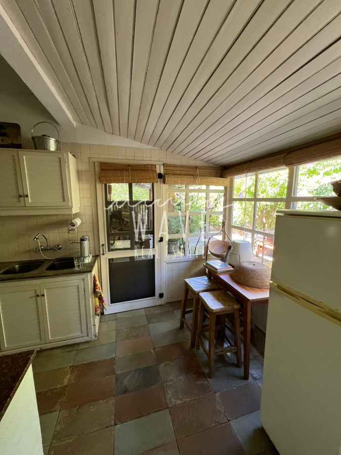 Casa ID.4227 - La Barra, Venta y Alquiler de Verano. Divina casa a 2 cuadras de Ruta 10. 3 dormitorios.