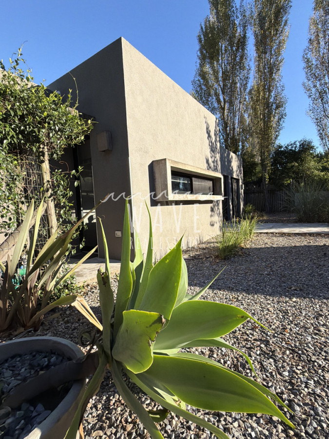 Casa ID.5489 - Venta casa Barrio Privado La Arbolada Punta del Este 