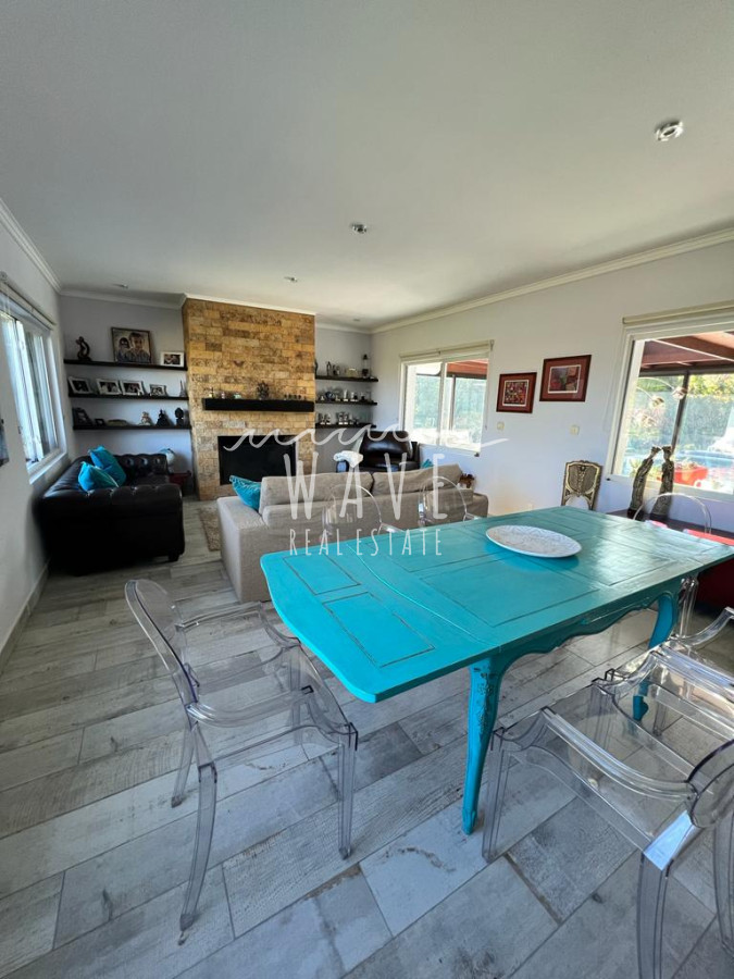 Casa ID.4759 - Venta de Casa en Viñedos de la Tahona, con 5 dormitorios y piscina