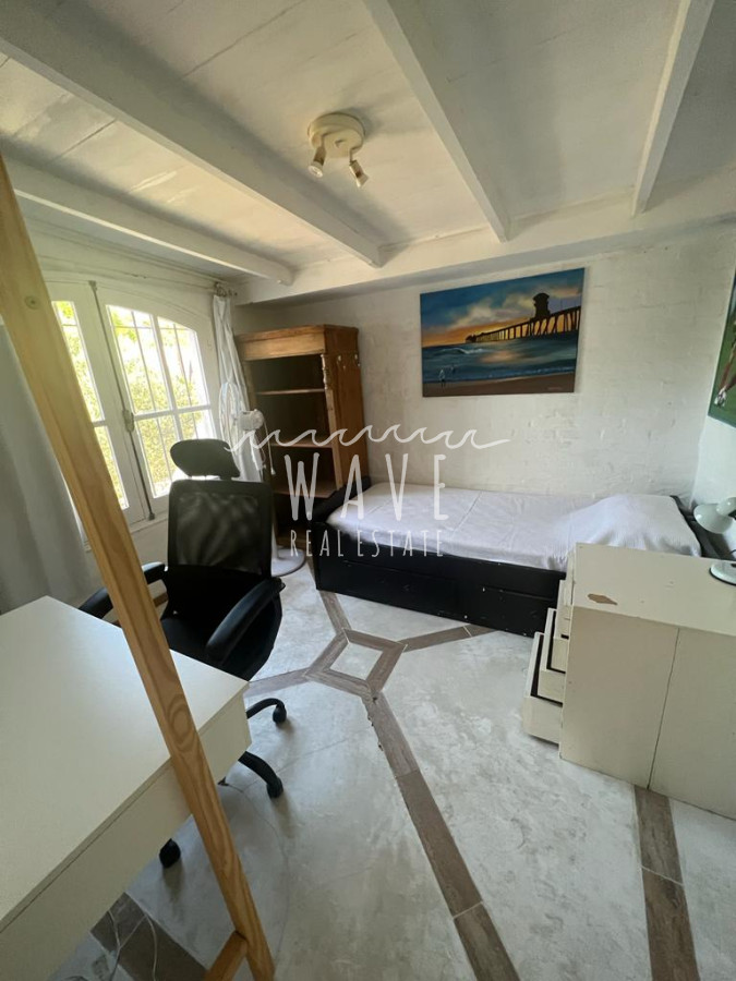 Casa ID.1541 - Montoya, 5 dormitorios, amplia, cercada, muy segura. Piscina, parrillero. Ideal familias numerosas.