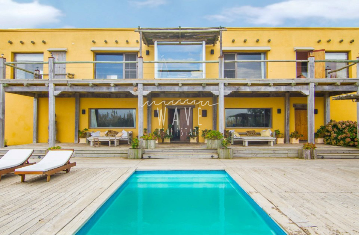 Casa ID.5179 - Venta de casa de 5 dormitorios en Punta Piedras, Manantiales