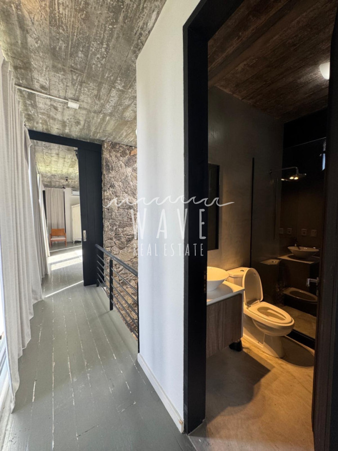 Casa ID.5443 - Venta de casa de 4 dormitorios en la venta en La Arbolada, Punta del Este