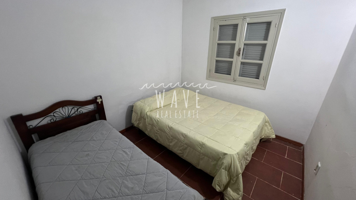Casa ID.4826 - Venta de Casa en Punta del Este, zona comercial con 2 dormitorios y 2 baños