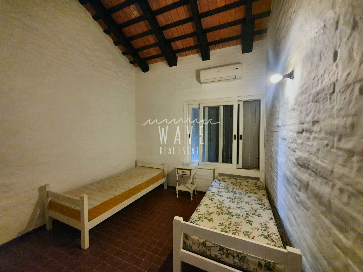 Casa ID.1391 - VENTA Y ALQUILER DE CASA DE 3 DORMITORIOS, 2 SUITES Y 3 BAÑOS EN LA BARRA