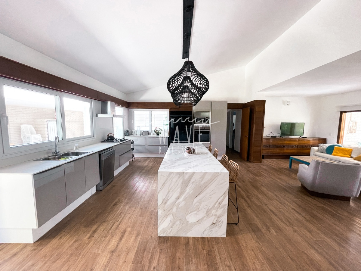 Casa ID.4369 - Hermosa casa en playa mansa para 12 personas alquiler temporada 