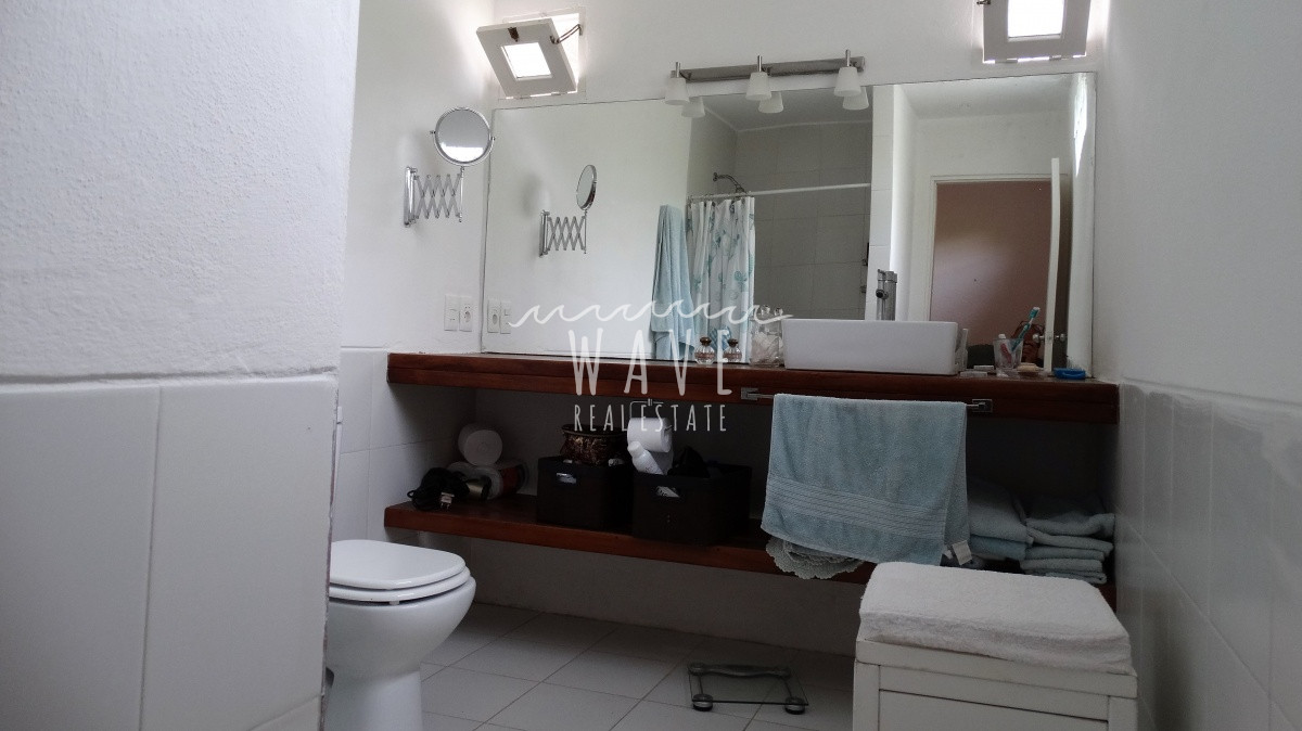 Casa ID.916 - Venta de casa de 2 dormitorios en El Chorro a 400 mts del mar.