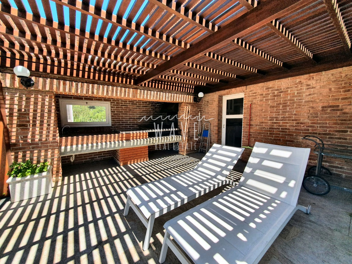 Casa ID.1393 - Venta de Casa de 6 dormitorios en San Rafael, Punta del Este.