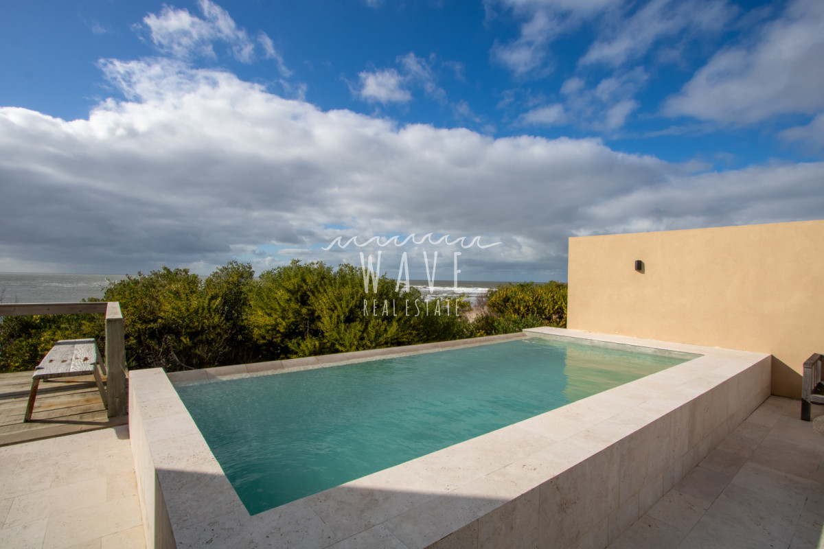 Casa ID.5971 - Alquiler Venta Casa 5 dormitorios Primera Linea Jose Ignacio