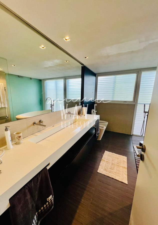 Casa ID.3971 - Venta de casa en Barrio Privado 400 m2 construidos. 